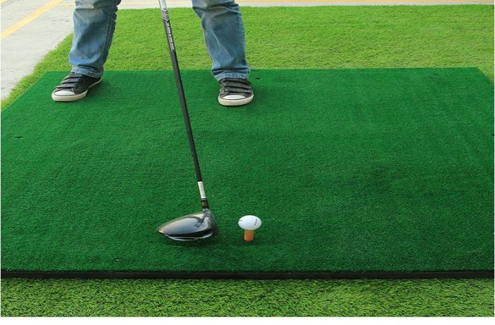 tap-golf-trong-nha-3-700x459.jpg