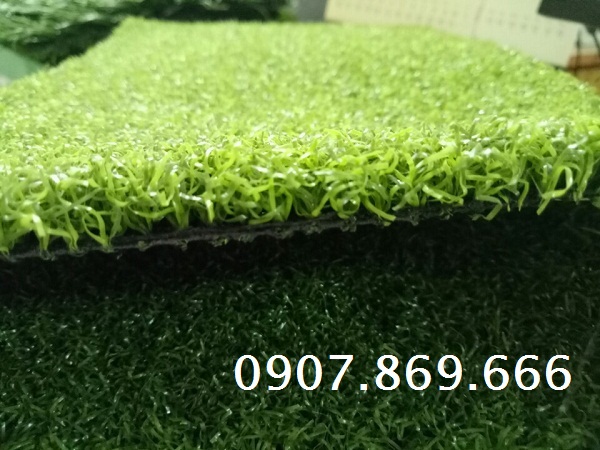 Cỏ nhân tạo sân golf