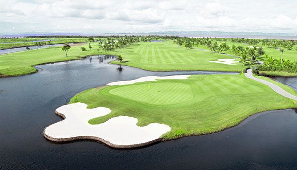 Thiết kế ấn tượng của sân golf Đồ Sơn